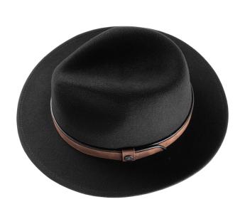 chapeau traveller chic Eren Woolfelt